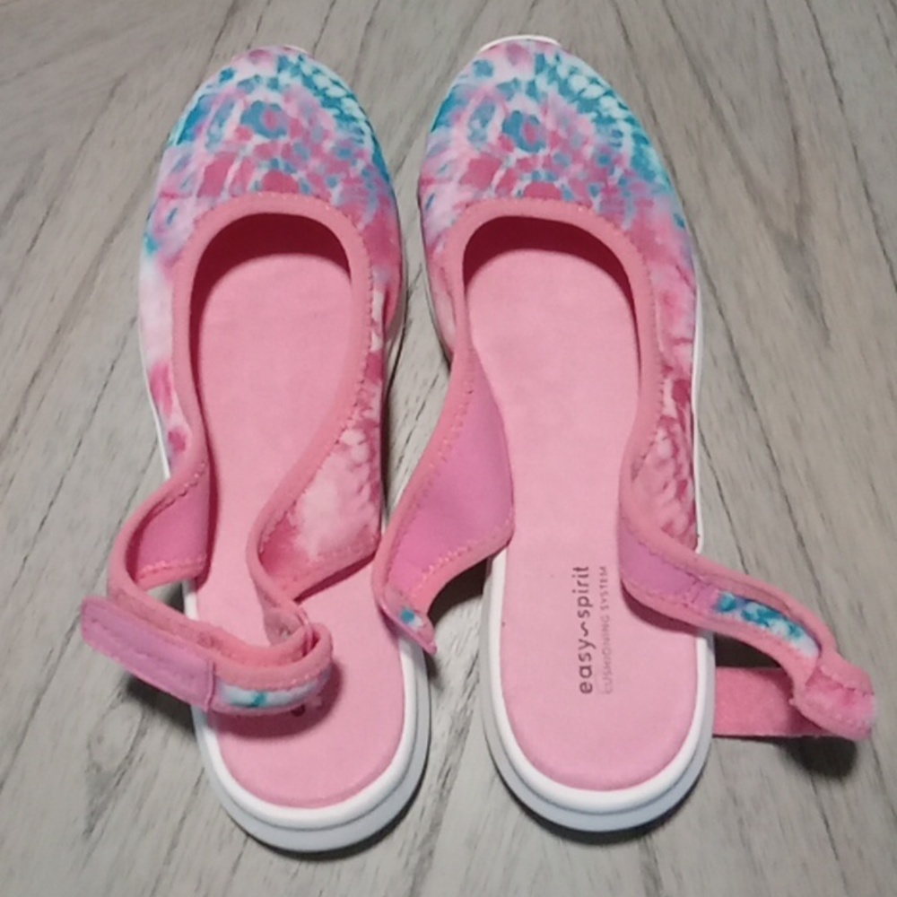 Easy-Spirit Summer shoes.